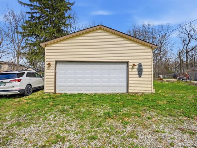 3349 Duffield Street, White Lake, MI 48383