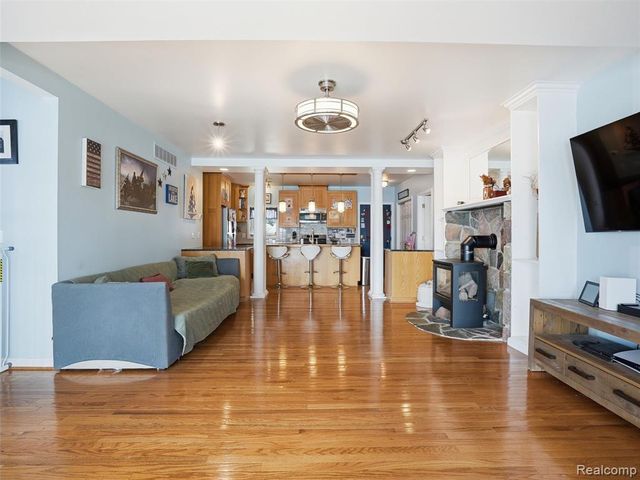 3349 Duffield Street, White Lake, MI 48383