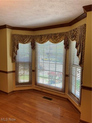 106 Toni Lane, St Clairsville, OH 43950