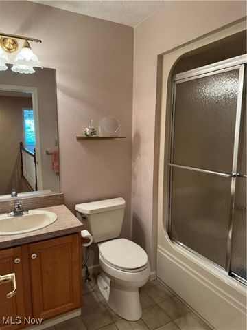 106 Toni Lane, St Clairsville, OH 43950