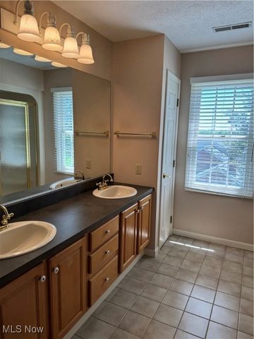 106 Toni Lane, St Clairsville, OH 43950