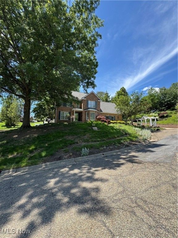 106 Toni Lane, St Clairsville, OH 43950