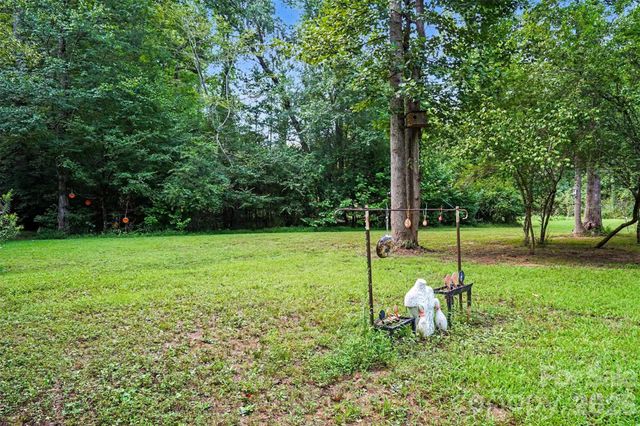 1206 Alberto Lane, Stanley, NC 28164