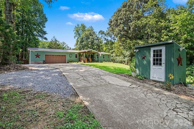1206 Alberto Lane, Stanley, NC 28164