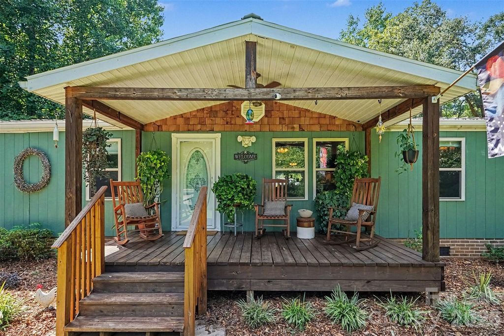 1206 Alberto Lane, Stanley, NC 28164