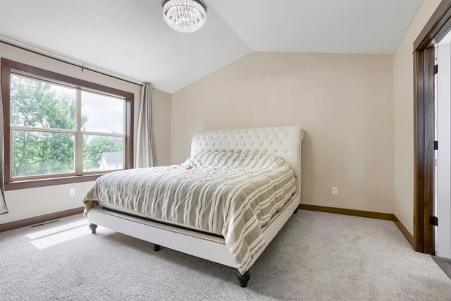 1030 Bellaire Boulevard NW, Isanti, MN 55040
