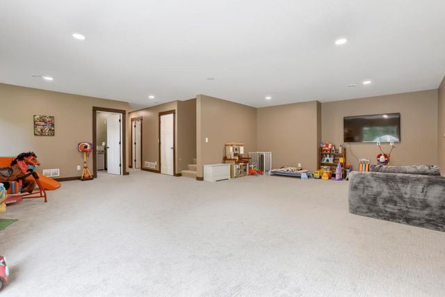 1030 Bellaire Boulevard NW, Isanti, MN 55040