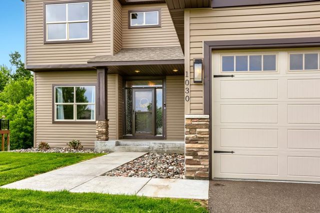 1030 Bellaire Boulevard NW, Isanti, MN 55040