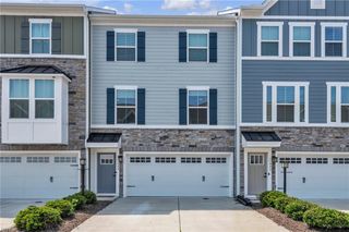 944 Gabion WAY, Chesapeake, VA 23323