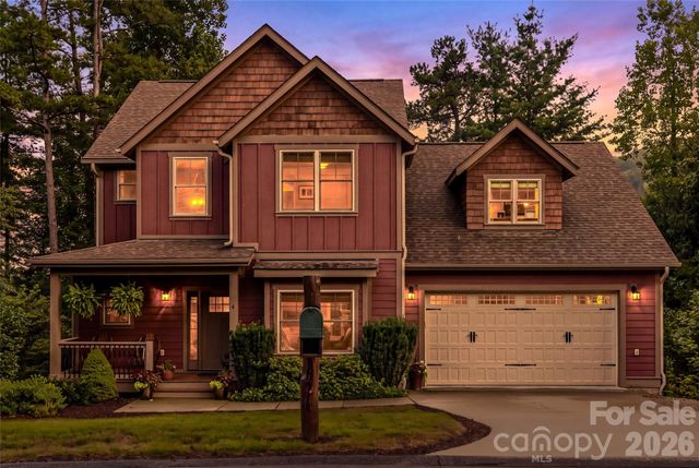 4 Old Bridge Circle, Fairview, NC 28730