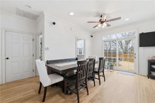 2086 Bridgeton Court, Fayetteville, AR 72701