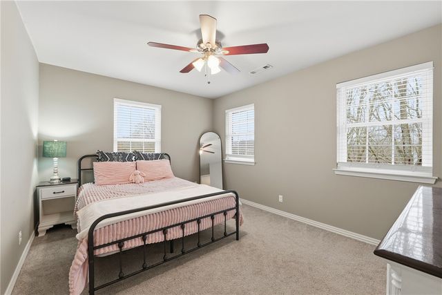 2086 Bridgeton Court, Fayetteville, AR 72701