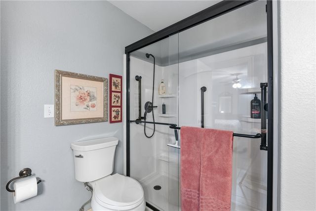 2086 Bridgeton Court, Fayetteville, AR 72701