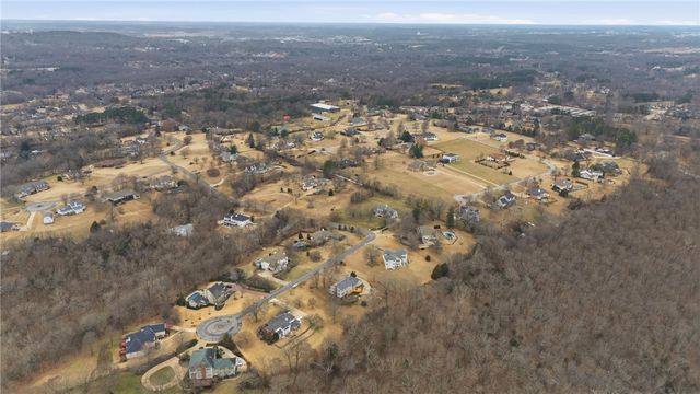 2086 Bridgeton Court, Fayetteville, AR 72701