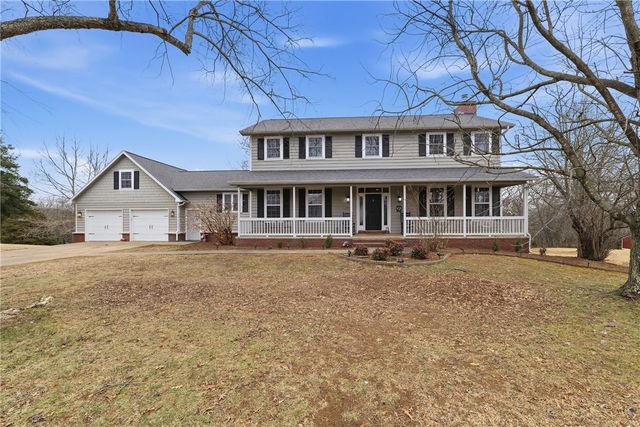 2086 Bridgeton Court, Fayetteville, AR 72701
