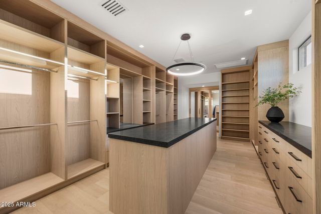 7001 E PARADISE Drive, Scottsdale, AZ 85254