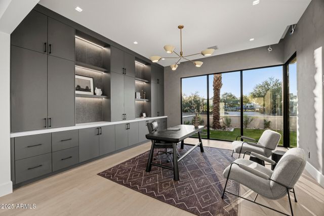 7001 E PARADISE Drive, Scottsdale, AZ 85254