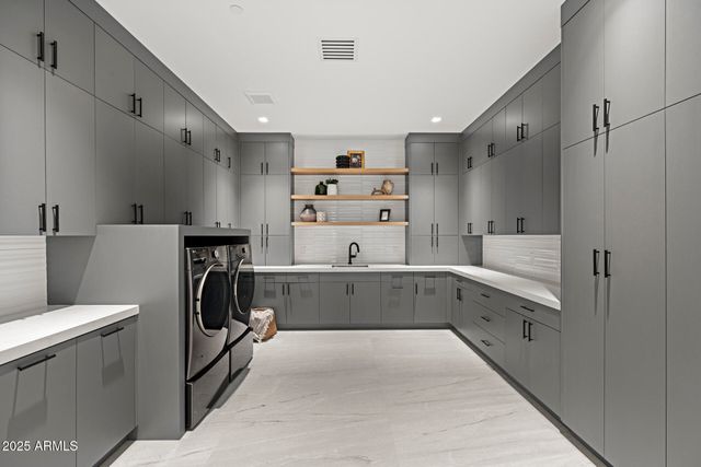 7001 E PARADISE Drive, Scottsdale, AZ 85254