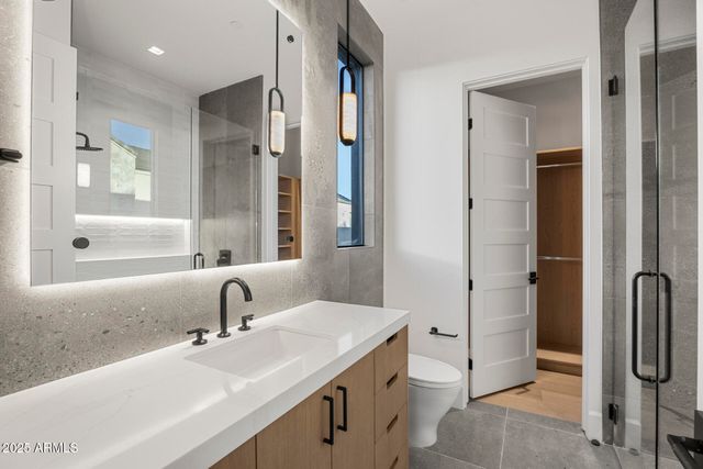 7001 E PARADISE Drive, Scottsdale, AZ 85254