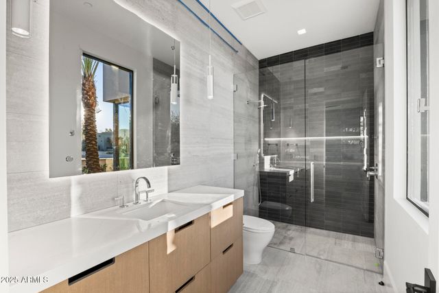 7001 E PARADISE Drive, Scottsdale, AZ 85254