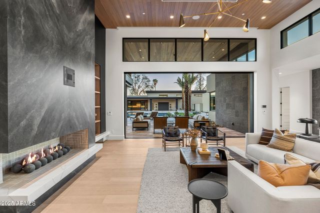 7001 E PARADISE Drive, Scottsdale, AZ 85254