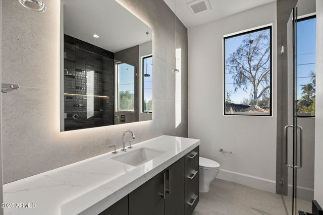 7001 E PARADISE Drive, Scottsdale, AZ 85254