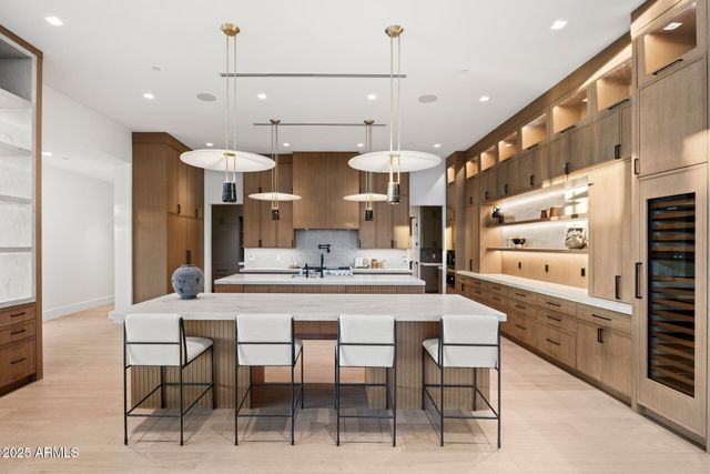 7001 E PARADISE Drive, Scottsdale, AZ 85254