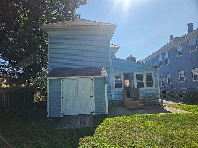 399 Stevens, Lowell, MA 01851