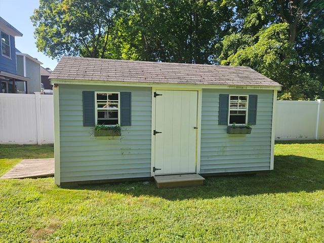 399 Stevens, Lowell, MA 01851