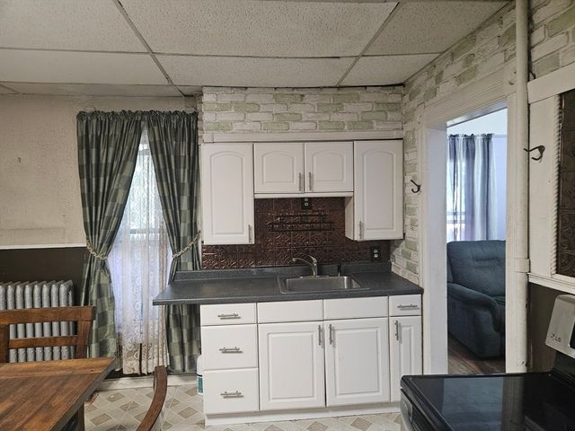 399 Stevens, Lowell, MA 01851