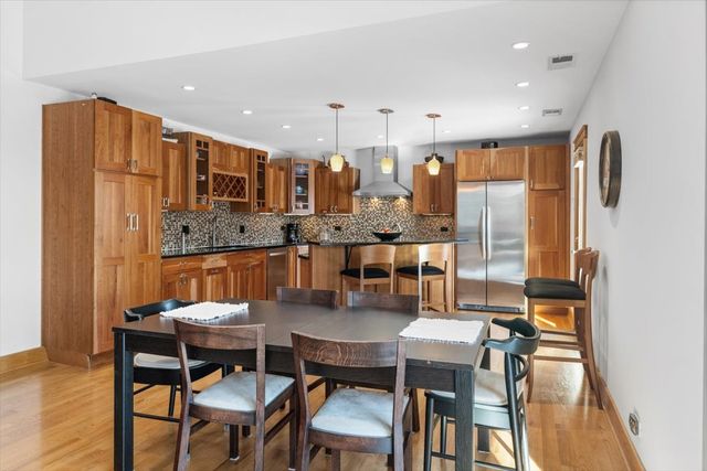 37275 N Ganster Road, Beach Park, IL 60087