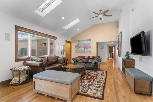 37275 N Ganster Road, Beach Park, IL 60087