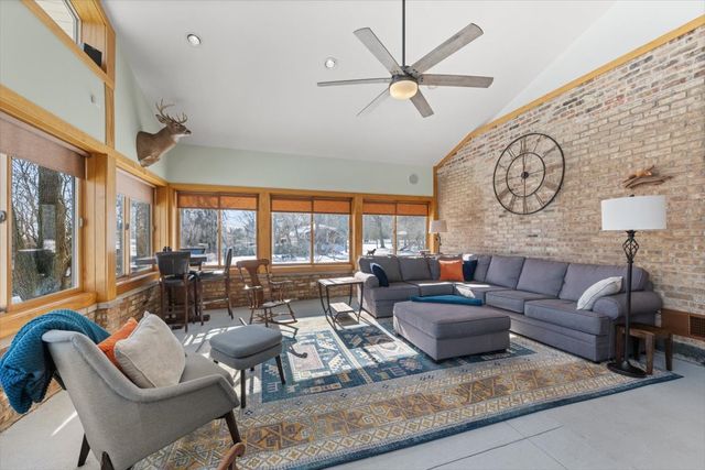 37275 N Ganster Road, Beach Park, IL 60087