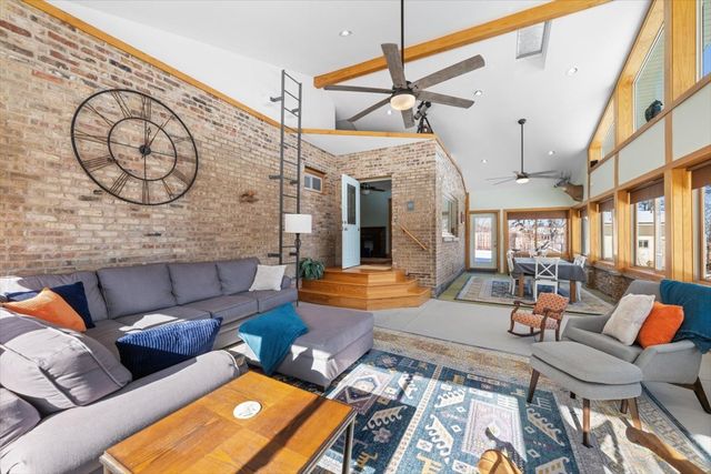 37275 N Ganster Road, Beach Park, IL 60087