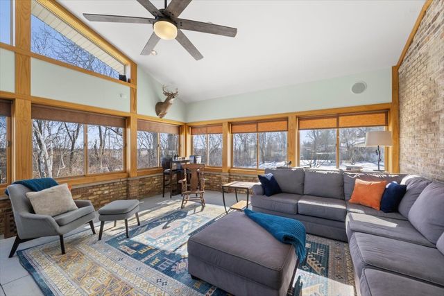 37275 N Ganster Road, Beach Park, IL 60087