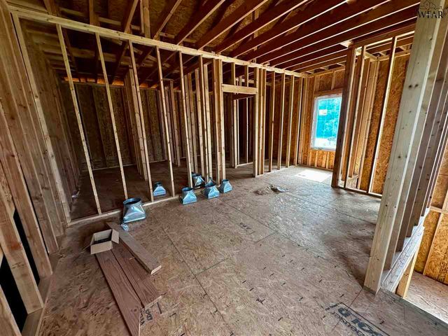 106 N DONALD STREET, Seymour, TX 76380