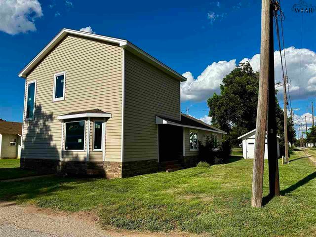 106 N DONALD STREET, Seymour, TX 76380