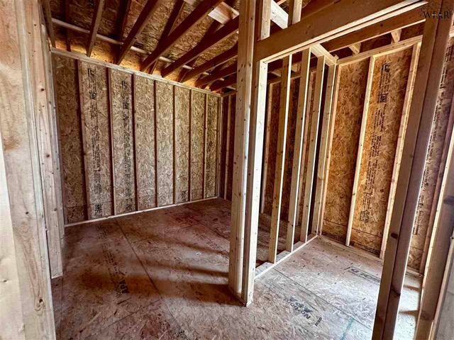 106 N DONALD STREET, Seymour, TX 76380