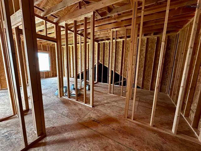 106 N DONALD STREET, Seymour, TX 76380