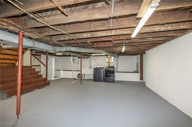 16118 Cowley Road, Grafton, OH 44044