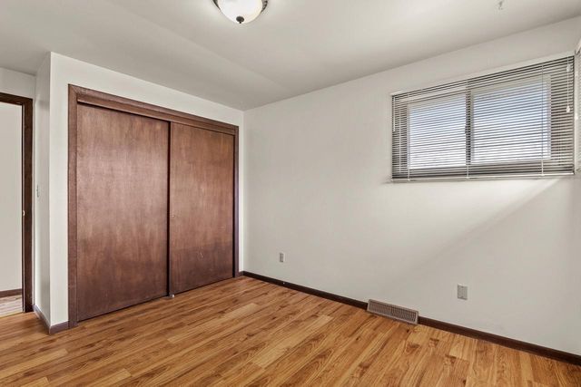 1736 Knoll Crest DRIVE, Sheboygan, WI 53081