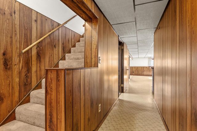 1736 Knoll Crest DRIVE, Sheboygan, WI 53081