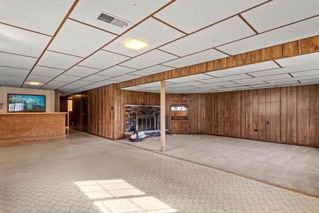 1736 Knoll Crest DRIVE, Sheboygan, WI 53081