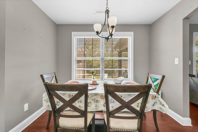 1485 Coronado Dr, Clarksville, TN 37042