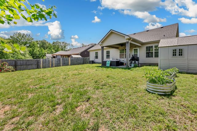 1485 Coronado Dr, Clarksville, TN 37042