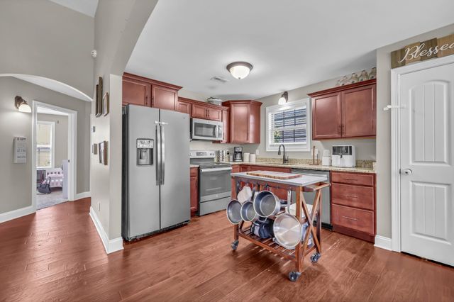 1485 Coronado Dr, Clarksville, TN 37042
