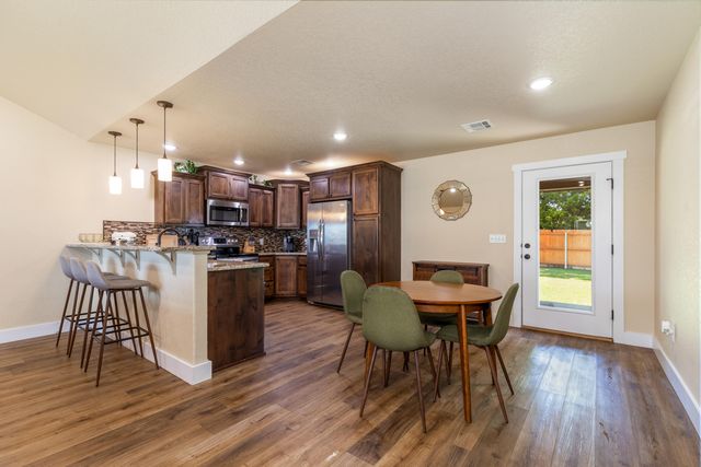 1031 Village Drive, Grove, OK 74344