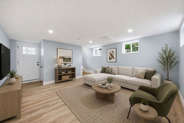 51 Dysart Street 51, Quincy, MA 02169
