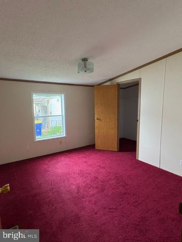 48 JEFFREY RD, Gordonville, PA 17529