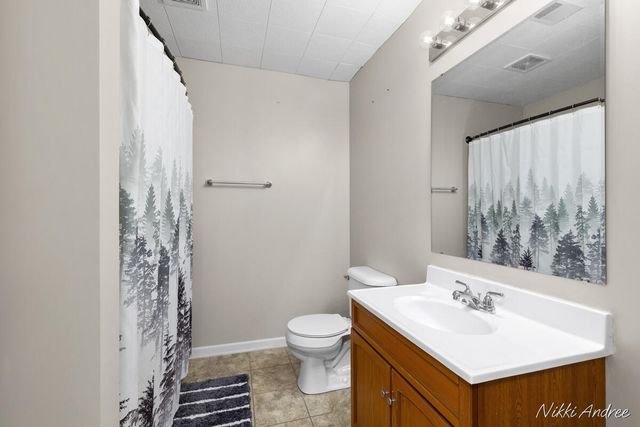 10868 Douglas Drive, Allendale Twp, MI 49401